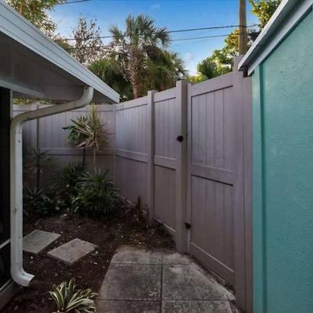 Charming Studio W Pool One Mile To Beach Pets Welcome 레이크워쓰 외부 사진