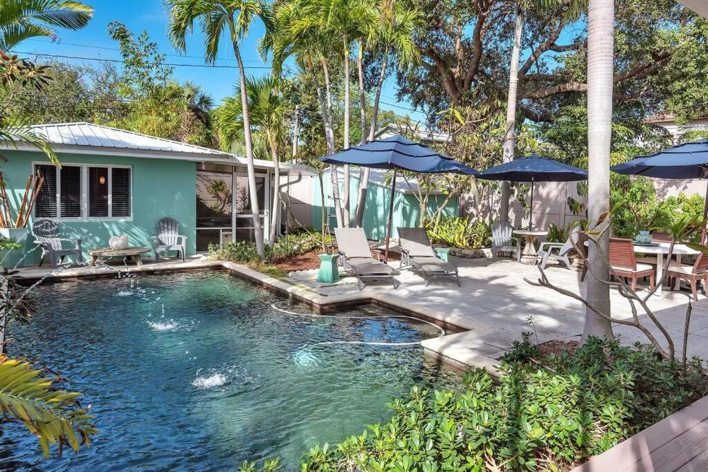 Charming Studio W Pool One Mile To Beach Pets Welcome 레이크워쓰 외부 사진